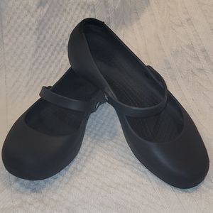 alice crocs size 5